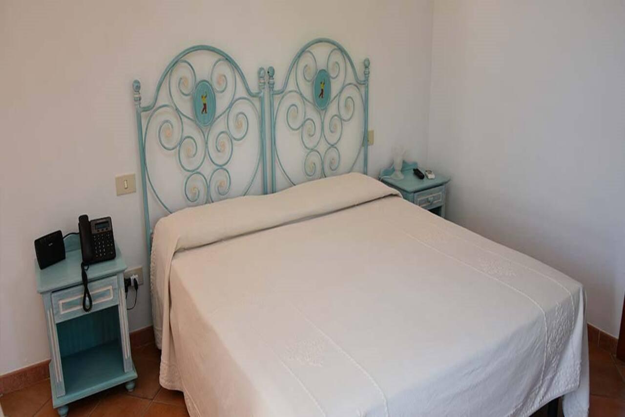 Hotel Il Piccolo Golf Porto Cervo Kültér fotó