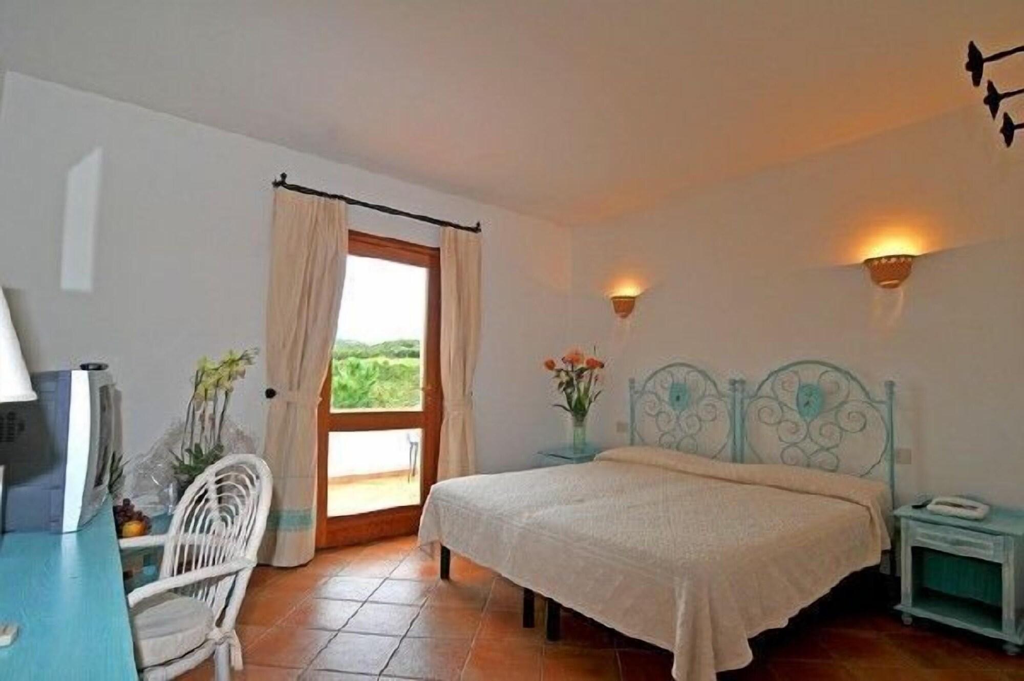 Hotel Il Piccolo Golf Porto Cervo Kültér fotó
