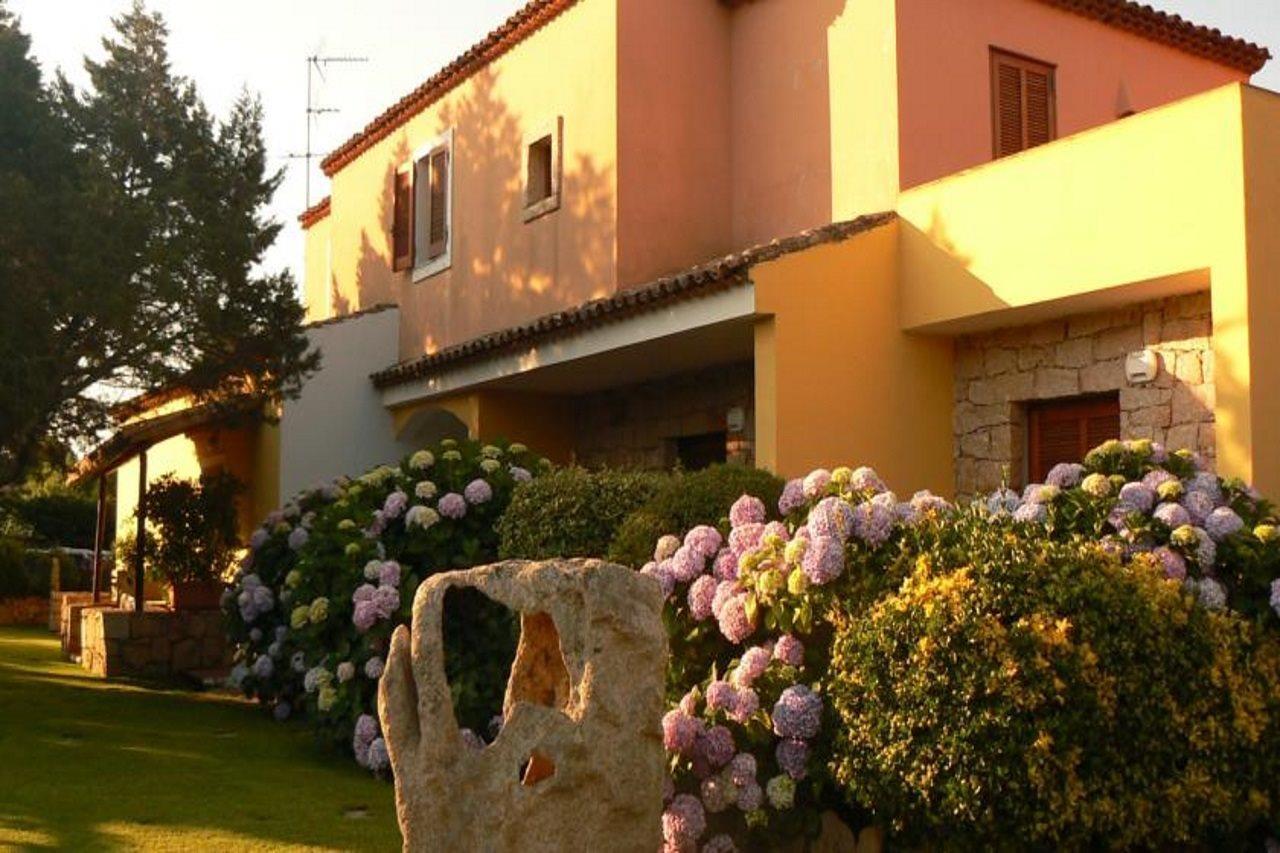 Hotel Il Piccolo Golf Porto Cervo Kültér fotó