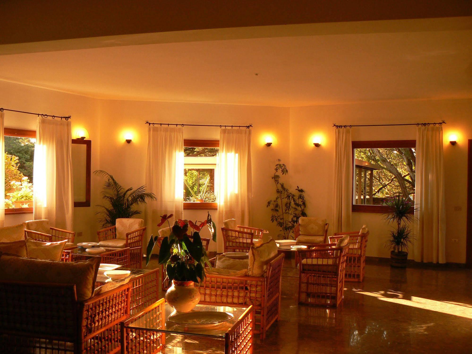 Hotel Il Piccolo Golf Porto Cervo Kültér fotó