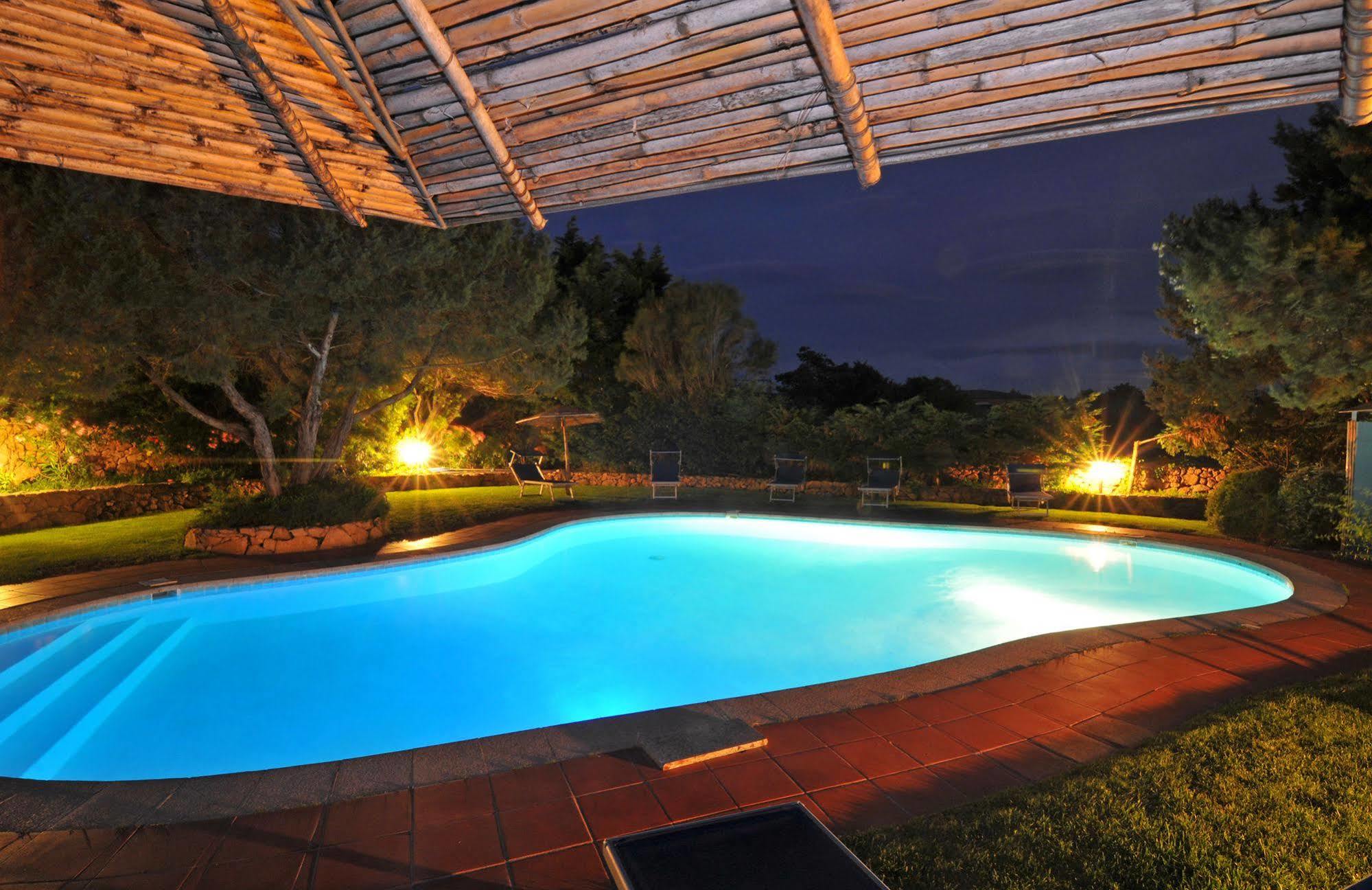 Hotel Il Piccolo Golf Porto Cervo Kültér fotó