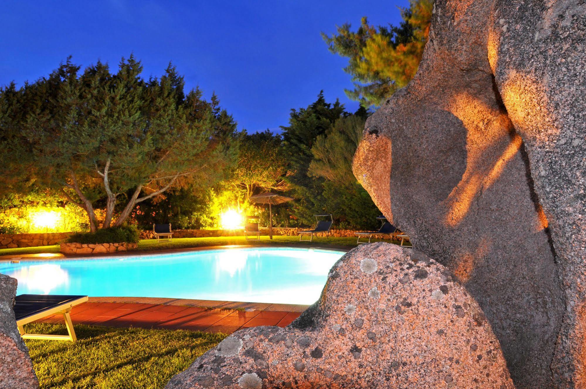 Hotel Il Piccolo Golf Porto Cervo Kültér fotó